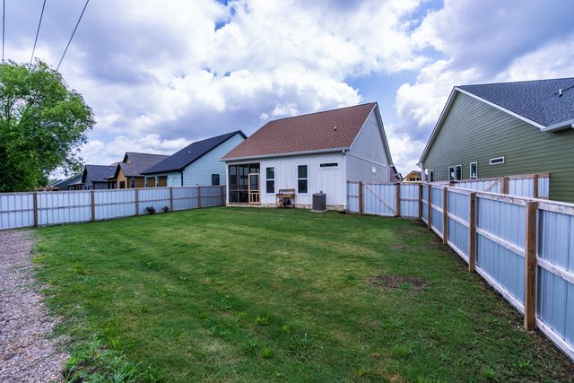 141 Idle Place Circle, Rossville, GA 30741