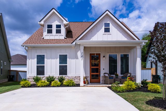 141 Idle Place Circle, Rossville, GA 30741