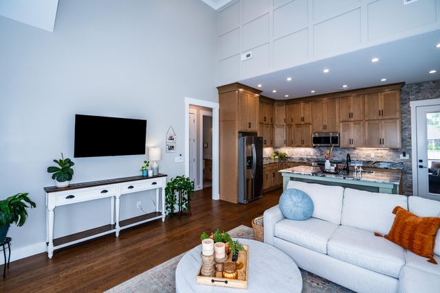 141 Idle Place Circle, Rossville, GA 30741