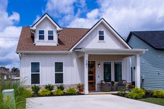 141 Idle Place Circle, Rossville, GA 30741