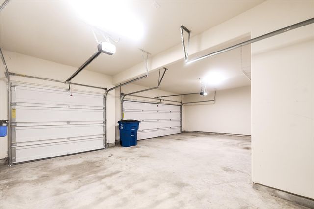604 W Linnwood Drive, Woodbranch, TX 77357