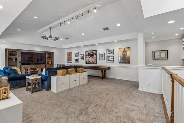 9631 Hilldale Drive, Dallas, TX 75231