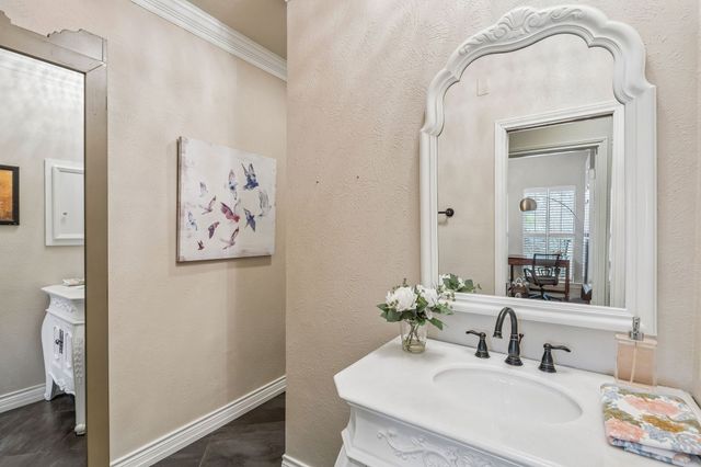 9631 Hilldale Drive, Dallas, TX 75231