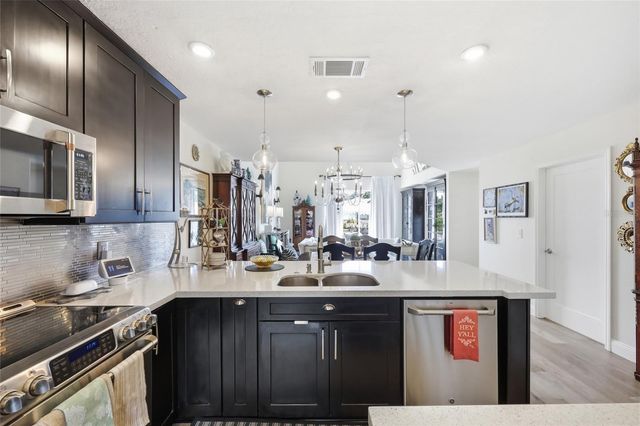 2909 SOMERSWORTH COURT, Orlando, FL 32835