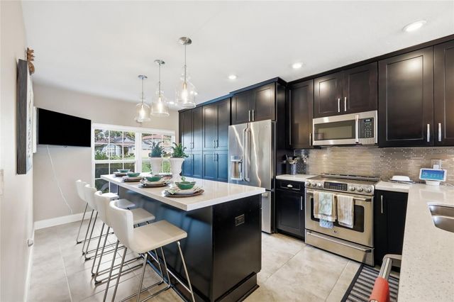 2909 SOMERSWORTH COURT, Orlando, FL 32835