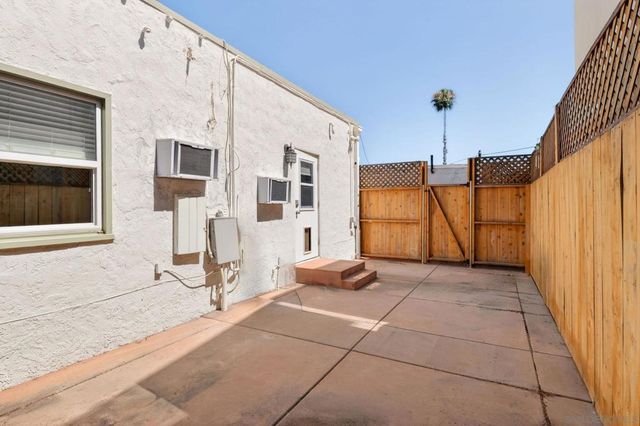 4768 74 Bancroft St, San Diego, CA 92116