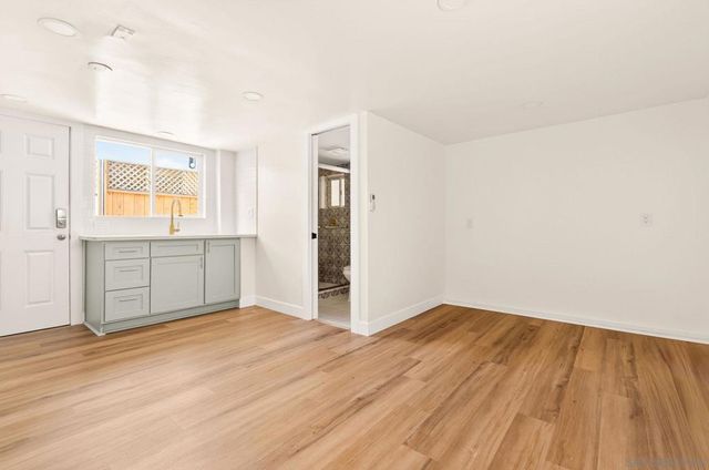 4768 74 Bancroft St, San Diego, CA 92116