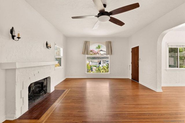 4768 74 Bancroft St, San Diego, CA 92116