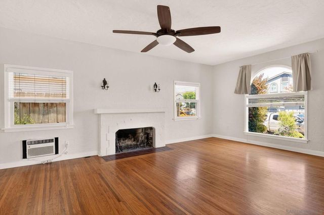4768 74 Bancroft St, San Diego, CA 92116