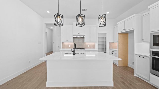 413 Dorothy Mae CIR, Georgetown, TX 78628