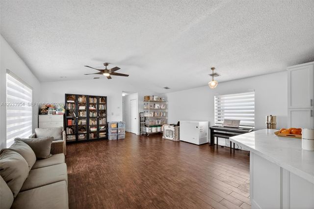 685 SW 198th Terrace, Pembroke Pines, FL 33029