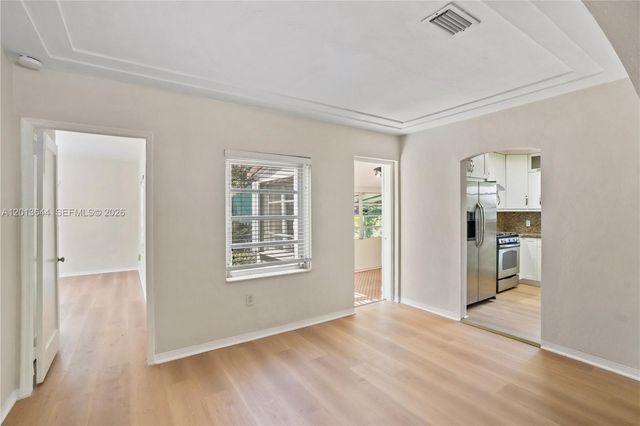 2460 SW 24th St, Miami, FL 33145