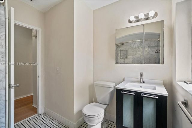2460 SW 24th St, Miami, FL 33145