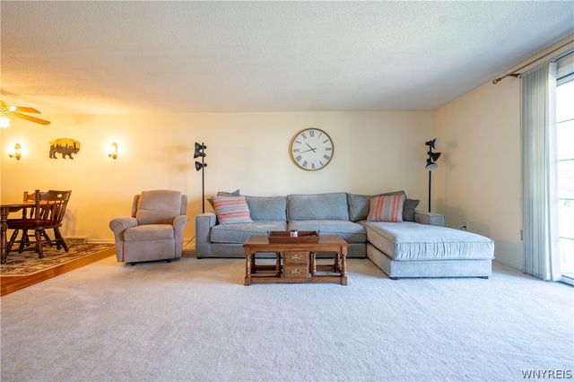 400 West Avenue L3, West Seneca, NY 14224