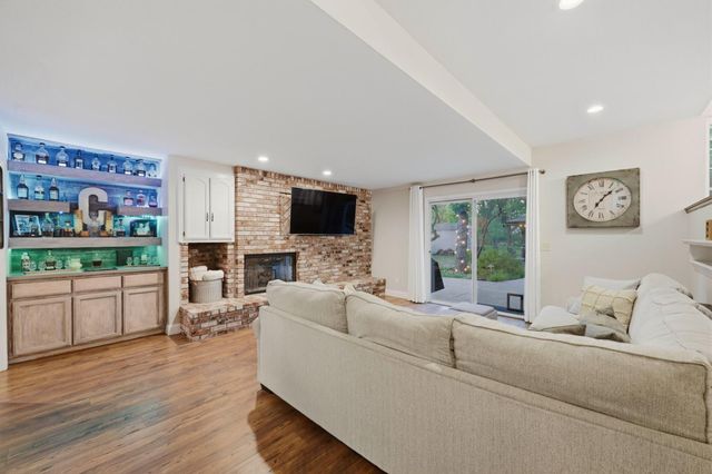 5833 Mareta Ln, Loomis, CA 95650