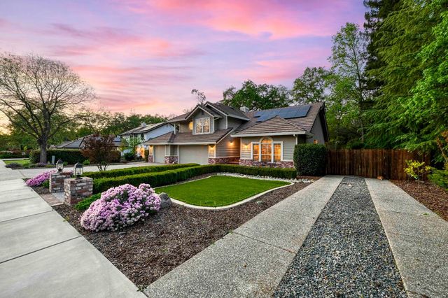 5833 Mareta Ln, Loomis, CA 95650