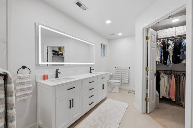 5833 Mareta Ln, Loomis, CA 95650