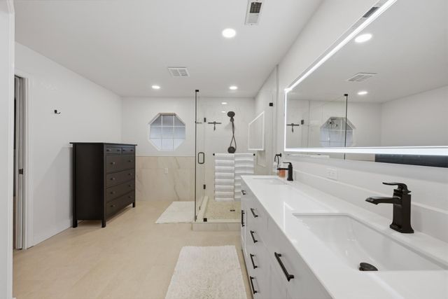 5833 Mareta Ln, Loomis, CA 95650