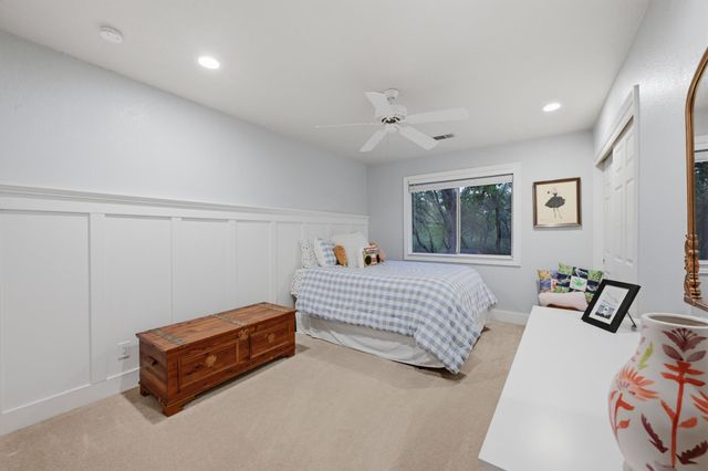 5833 Mareta Ln, Loomis, CA 95650