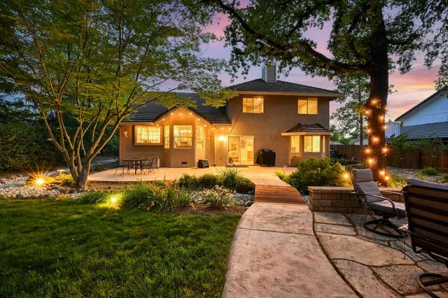 5833 Mareta Ln, Loomis, CA 95650