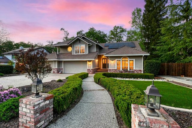 5833 Mareta Ln, Loomis, CA 95650