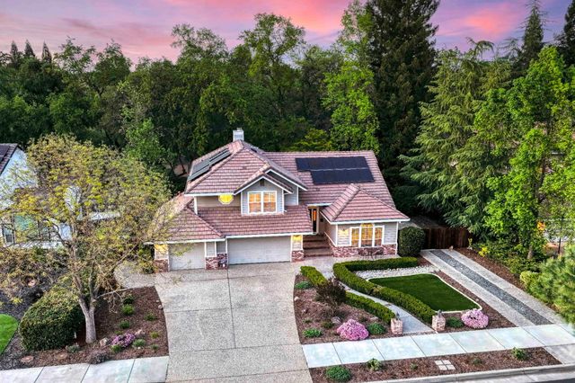 5833 Mareta Ln, Loomis, CA 95650