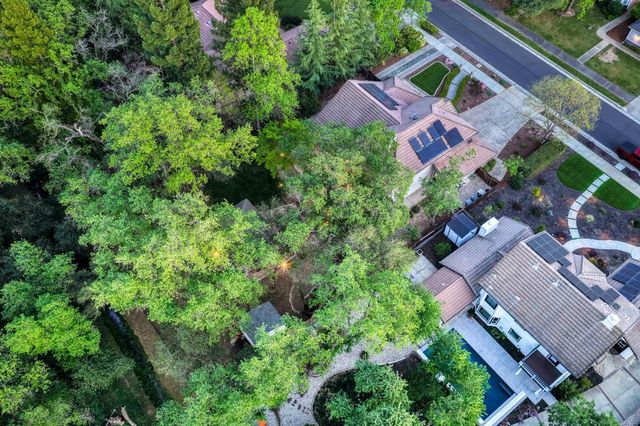 5833 Mareta Ln, Loomis, CA 95650