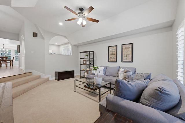 5833 Mareta Ln, Loomis, CA 95650