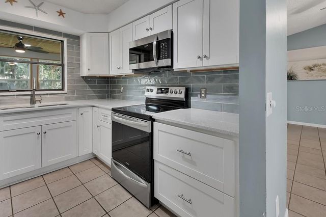 235 W RETTA STREET, De Leon Springs, FL 32130