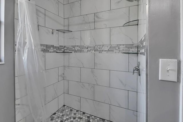 235 W RETTA STREET, De Leon Springs, FL 32130