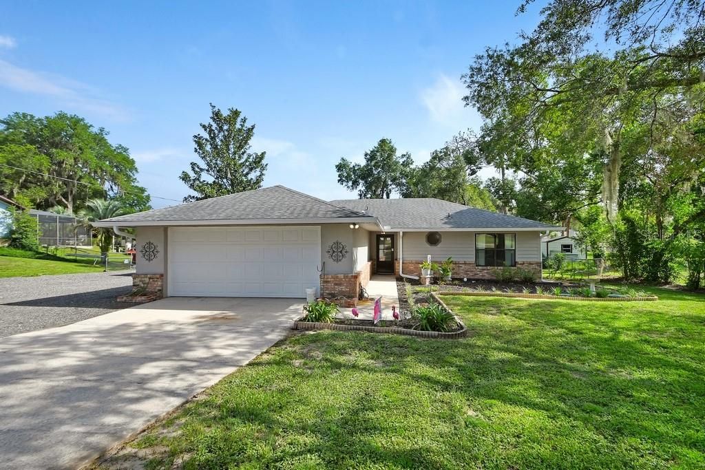 235 W RETTA STREET, De Leon Springs, FL 32130