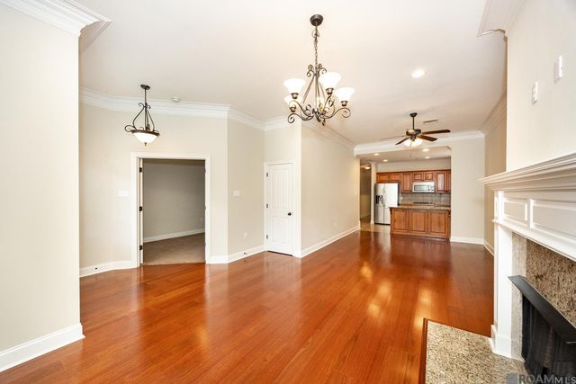 15130 Hidden Villa Dr, Baton Rouge, LA 70810