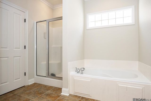 15130 Hidden Villa Dr, Baton Rouge, LA 70810