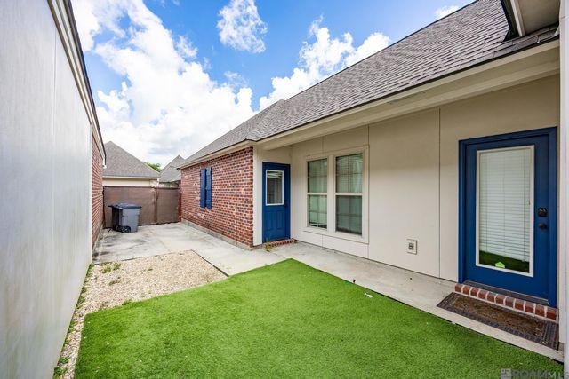 15130 Hidden Villa Dr, Baton Rouge, LA 70810