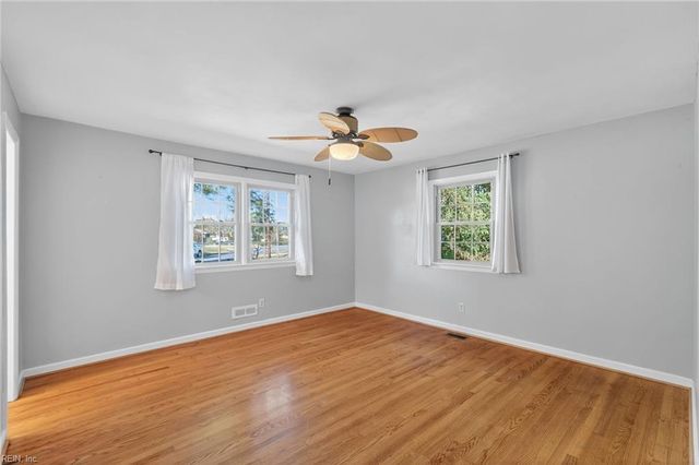 5001 Bliven LN, Virginia Beach, VA 23455