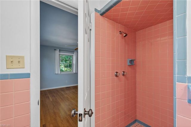 5001 Bliven LN, Virginia Beach, VA 23455