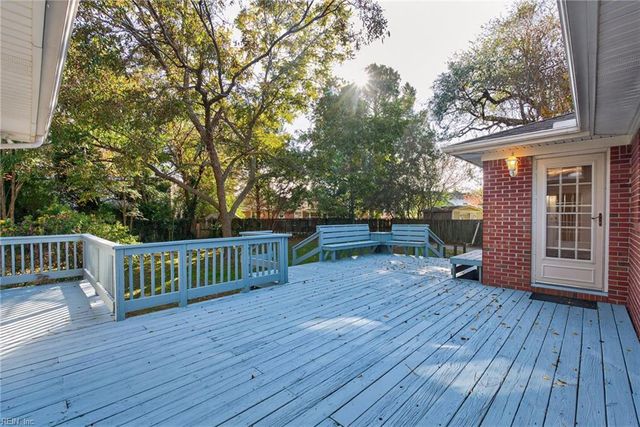 5001 Bliven LN, Virginia Beach, VA 23455