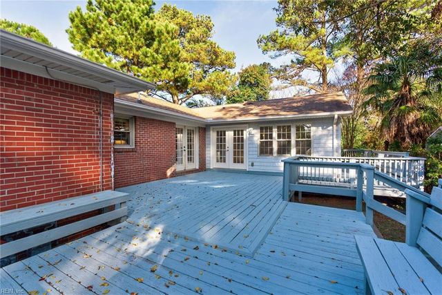 5001 Bliven LN, Virginia Beach, VA 23455