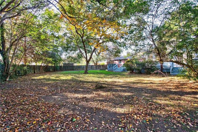 5001 Bliven LN, Virginia Beach, VA 23455