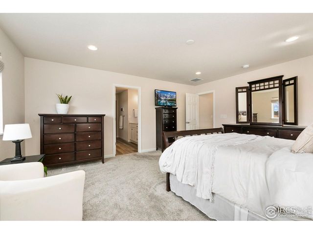 6465 Union Creek Dr, Loveland, CO 80538