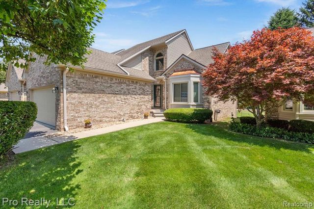 45317 Stonehedge Drive, Plymouth, MI 48170