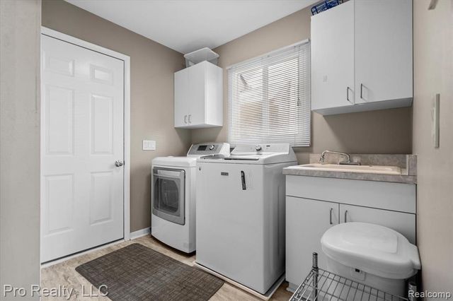 45317 Stonehedge Drive, Plymouth, MI 48170