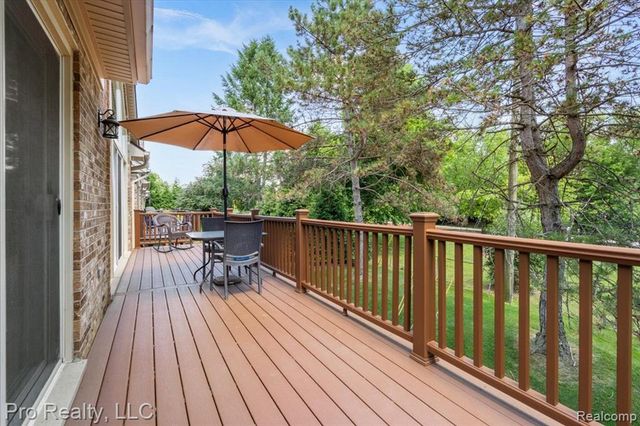 45317 Stonehedge Drive, Plymouth, MI 48170