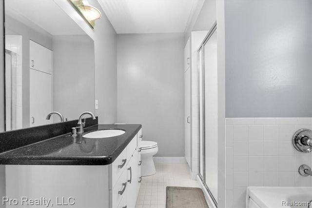 45317 Stonehedge Drive, Plymouth, MI 48170