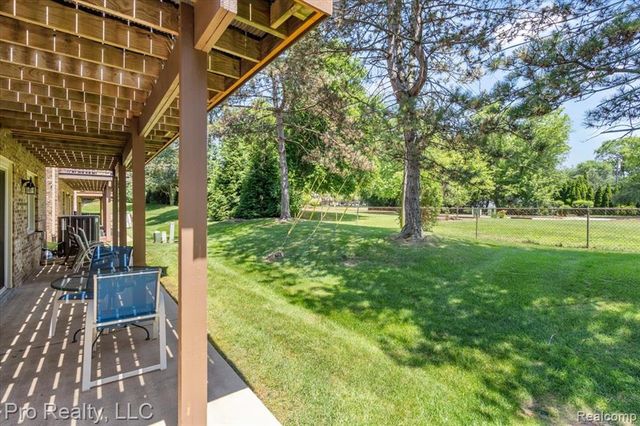 45317 Stonehedge Drive, Plymouth, MI 48170
