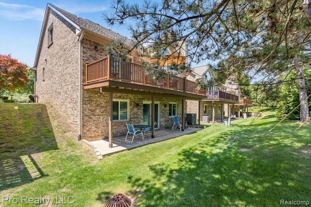 45317 Stonehedge Drive, Plymouth, MI 48170