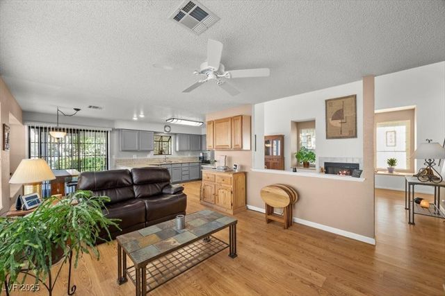 4816 Fiesta Lakes Street, Las Vegas, NV 89130