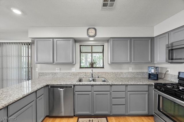 4816 Fiesta Lakes Street, Las Vegas, NV 89130