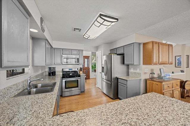 4816 Fiesta Lakes Street, Las Vegas, NV 89130