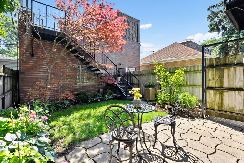 3921 N Greenview Avenue 1, Chicago, IL 60613 — photo 3